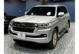 Toyota Land Cruiser VXR 2021 V8 